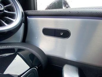 MERCEDES-BENZ A CLASS 1.3 A180 AMG Line Edition (Executive) Hatchback 5dr Petrol 7G-DC