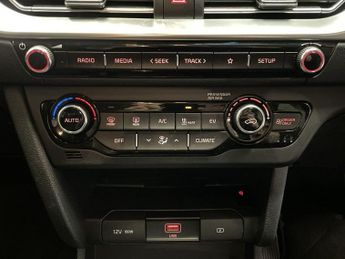 KIA NIRO 39kWh 2 SUV 5dr Electric Auto (134 bhp)