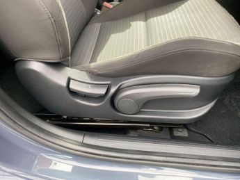 HYUNDAI I20 1.0 T-GDi MHEV Premium Hatchback 5dr Petrol Hybrid DCT Euro 6 (s