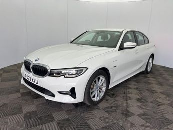 BMW 330 2.0 330e 12kWh SE Pro Saloon 4dr Petrol Plug-in Hybrid Auto Euro