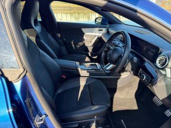 MERCEDES-BENZ CLA 1.3 CLA200h MHEV AMG Line (Executive) Coupe 4dr Petrol Hybrid 7G