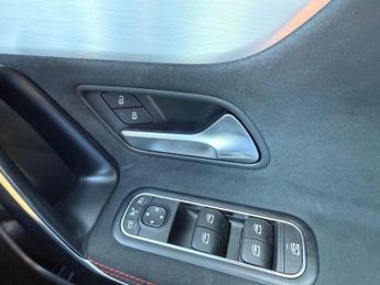 MERCEDES-BENZ CLA 1.3 CLA200h MHEV AMG Line (Executive) Coupe 4dr Petrol Hybrid 7G