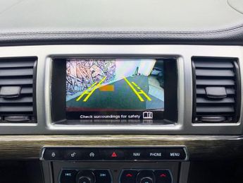 JAGUAR XF 2.2d R-Sport Saloon 4dr Diesel Auto Euro 5 (s/s) (200 ps)