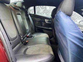 JAGUAR XF 2.2d R-Sport Saloon 4dr Diesel Auto Euro 5 (s/s) (200 ps)