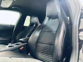 MERCEDES-BENZ CLA 2.1 CLA220d AMG Line Night Edition Coupe 4dr Diesel 7G-DCT Euro 