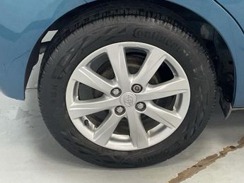 TOYOTA YARIS 1.33 Dual VVT-i TR Hatchback 5dr Petrol Manual Euro 5 (101 ps) -