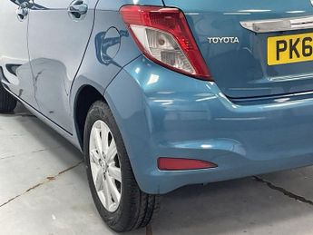 TOYOTA YARIS 1.33 Dual VVT-i TR Hatchback 5dr Petrol Manual Euro 5 (101 ps) -