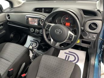 TOYOTA YARIS 1.33 Dual VVT-i TR Hatchback 5dr Petrol Manual Euro 5 (101 ps) -