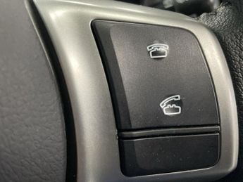 TOYOTA YARIS 1.33 Dual VVT-i TR Hatchback 5dr Petrol Manual Euro 5 (101 ps) -