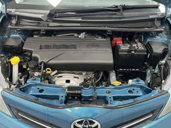 TOYOTA YARIS 1.33 Dual VVT-i TR Hatchback 5dr Petrol Manual Euro 5 (101 ps) -