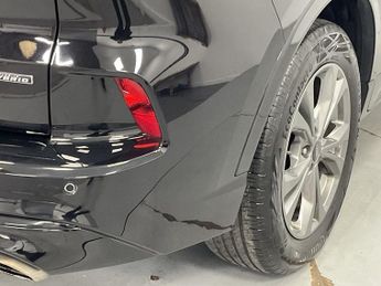 FORD KUGA 2.5 EcoBoost Duratec 14.4kWh ST-Line SUV 5dr Petrol Plug-in Hybr