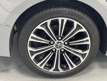 TOYOTA COROLLA 1.8 VVT-h GPF Excel Touring Sports 5dr Petrol Hybrid CVT Euro 6