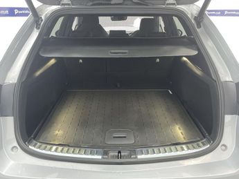 TOYOTA COROLLA 1.8 VVT-h GPF Excel Touring Sports 5dr Petrol Hybrid CVT Euro 6 