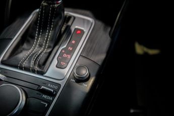 AUDI A3 2.0 TDI S line Saloon 4dr Diesel S Tronic quattro Euro 6 (s/s) (