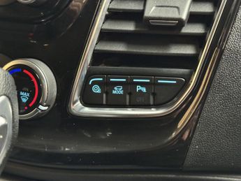 FORD TRANSIT CUSTOM 2.0 320 EcoBlue Limited Crew Van Double Cab 5dr Diesel Auto L2 H