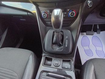 FORD KUGA 2.0 TDCi Titanium SUV 5dr Diesel Powershift AWD Euro 6 (s/s) (18