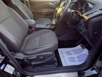 FORD KUGA 2.0 TDCi Titanium SUV 5dr Diesel Powershift AWD Euro 6 (s/s) (18