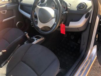 SMART FORFOUR 1.5 CDI Passion Hatchback 5dr Diesel Manual (126 g/km, 68 bhp)