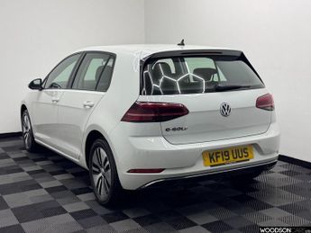 VOLKSWAGEN E-GOLF 35.8kWh e-Golf Hatchback 5dr Electric Auto (136 ps)