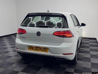 VOLKSWAGEN E-GOLF 35.8kWh e-Golf Hatchback 5dr Electric Auto (136 ps)