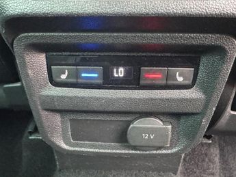 VOLKSWAGEN TIGUAN 2.0 TDI SE Navigation SUV 5dr Diesel DSG 4Motion Euro 6 (s/s) (1