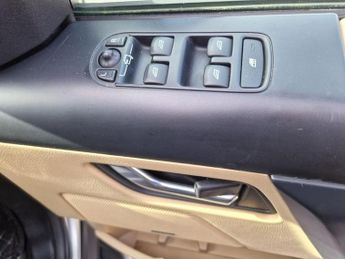 LAND ROVER FREELANDER 2 2.2 TD4 XS SUV 5dr Diesel Manual 4WD Euro 5 (s/s) (150 ps)