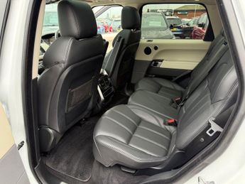 LAND ROVER RANGE ROVER SPORT 3.0 SD V6 HSE SUV 5dr Diesel Auto 4WD-1 OWNER FROM NEW FINISHED 