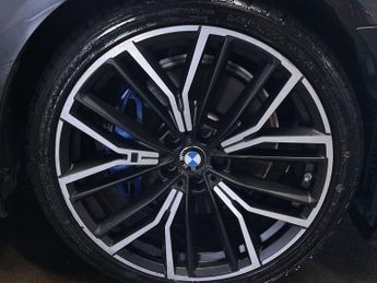 BMW 5 SERIES 2.0 520d MHT M Sport Saloon 4dr Diesel Hybrid Steptronic Euro 6 