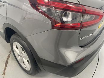 NISSAN QASHQAI 1.3 DIG-T Acenta Premium SUV 5dr Petrol Manual Euro 6 (s/s) (140
