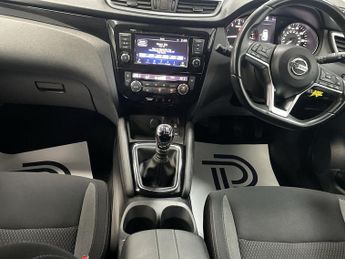 NISSAN QASHQAI 1.3 DIG-T Acenta Premium SUV 5dr Petrol Manual Euro 6 (s/s) (140