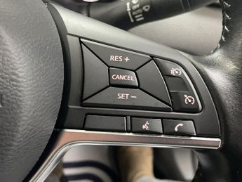 NISSAN QASHQAI 1.3 DIG-T Acenta Premium SUV 5dr Petrol Manual Euro 6 (s/s) (140