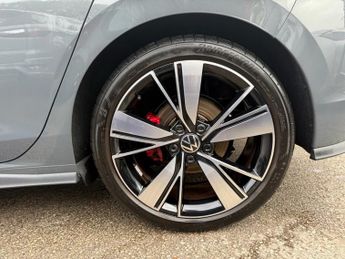 VOLKSWAGEN GOLF 2.0 TDI GTD Hatchback 5dr Diesel DSG Euro 6 (s/s) (200 ps)