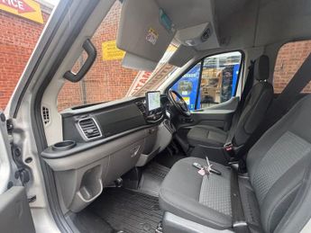 FORD TRANSIT 2.0 460 EcoBlue Trend Minibus 17 seater  5dr Diesel Auto RWD L4 