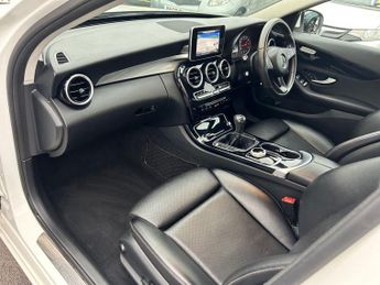 MERCEDES-BENZ C-CLASS 2.0 C200 SE Executive Edition Saloon 4dr Petrol Manual Euro 6 (s