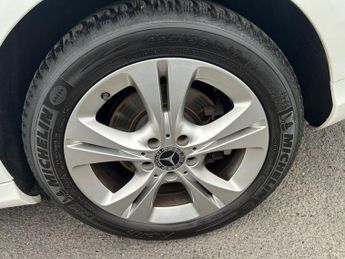 MERCEDES-BENZ C-CLASS 2.0 C200 SE Executive Edition Saloon 4dr Petrol Manual Euro 6 (s