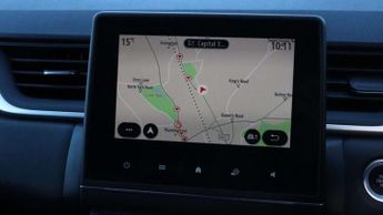 RENAULT CAPTUR 1.3 TCe Iconic SUV 5dr Petrol Manual Euro 6 (s/s) (130 ps)