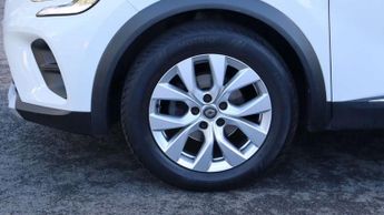 RENAULT CAPTUR 1.3 TCe Iconic SUV 5dr Petrol Manual Euro 6 (s/s) (130 ps)