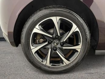 DS AUTOMOBILES DS 3 1.2 PureTech Elegance Hatchback 3dr Petrol EAT6 Euro 6 (s/s) (11
