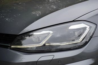 VOLKSWAGEN GOLF 2.0 TSI R Hatchback 5dr Petrol DSG 4Motion Euro 6 (s/s) (300 ps)