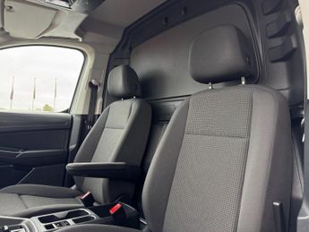 VOLKSWAGEN CADDY MAXI 2.0 TDI C20 Commerce Plus Panel Van 6dr Diesel DSG LWB Euro 6 (s