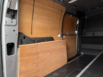 VOLKSWAGEN CADDY MAXI 2.0 TDI C20 Commerce Plus Panel Van 6dr Diesel DSG LWB Euro 6 (s