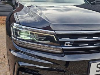 VOLKSWAGEN TIGUAN ALLSPACE 2.0 TDI R-Line Tech SUV 5dr Diesel DSG Euro 6 (s/s) (150 ps)