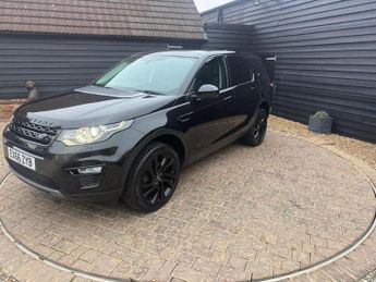LAND ROVER DISCOVERY SPORT 2.0 TD4 HSE Black SUV 5dr Diesel Auto 4WD Euro 6 (s/s) (180 ps)