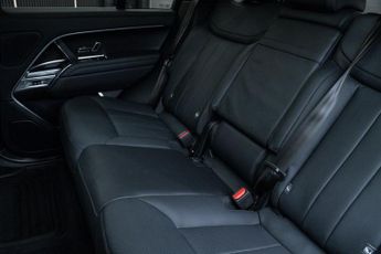 LAND ROVER RANGE ROVER 3.0 D350 MHEV SE SUV 5dr Diesel Auto 4WD Euro 6 (s/s) (350 ps)