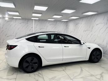 TESLA Model 3 Standard Range Plus Saloon 4dr Electric Auto RWD (241 bhp)