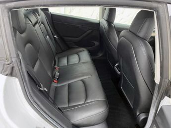 TESLA Model 3 Standard Range Plus Saloon 4dr Electric Auto RWD (241 bhp)
