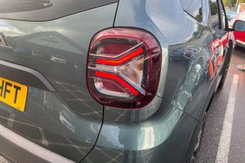 DACIA DUSTER 1.3 TCe EXTREME SUV 5dr Petrol EDC Euro 6 (s/s) (150 ps) Rear Vi