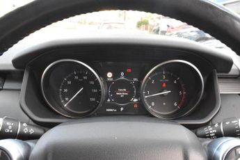 LAND ROVER DISCOVERY 2.0 SD4 HSE Diesel AUTO 4WD 240 ps 7 SEATS PAN ROOF FULLY REBUIL