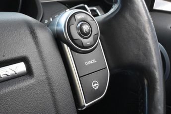 LAND ROVER DISCOVERY 2.0 SD4 HSE SUV 5dr Diesel Auto 4WD 240 ps 7 SEATS PANORAMIC SUN