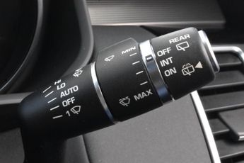 LAND ROVER DISCOVERY 2.0 SD4 HSE Diesel AUTO 4WD 240 ps 7 SEATS PAN ROOF 